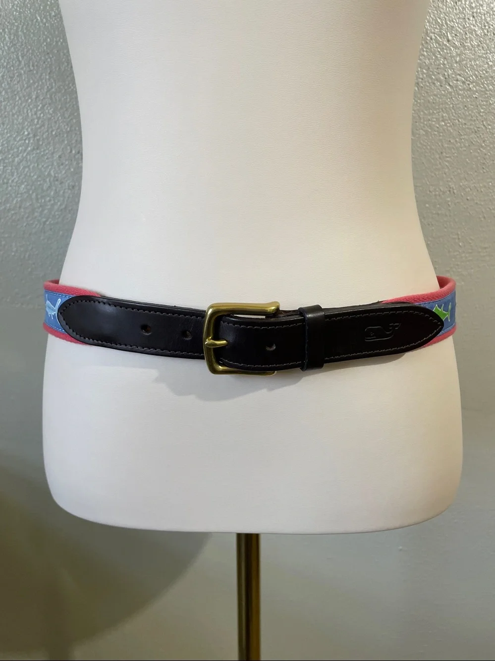 Shark Canvas Leather Trim Belt Blue Fishing Preppy Sz 42 Golf Vineyard Vines